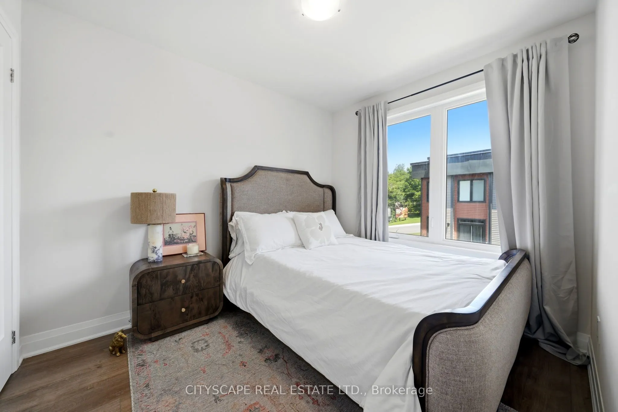2 Willow Street #28