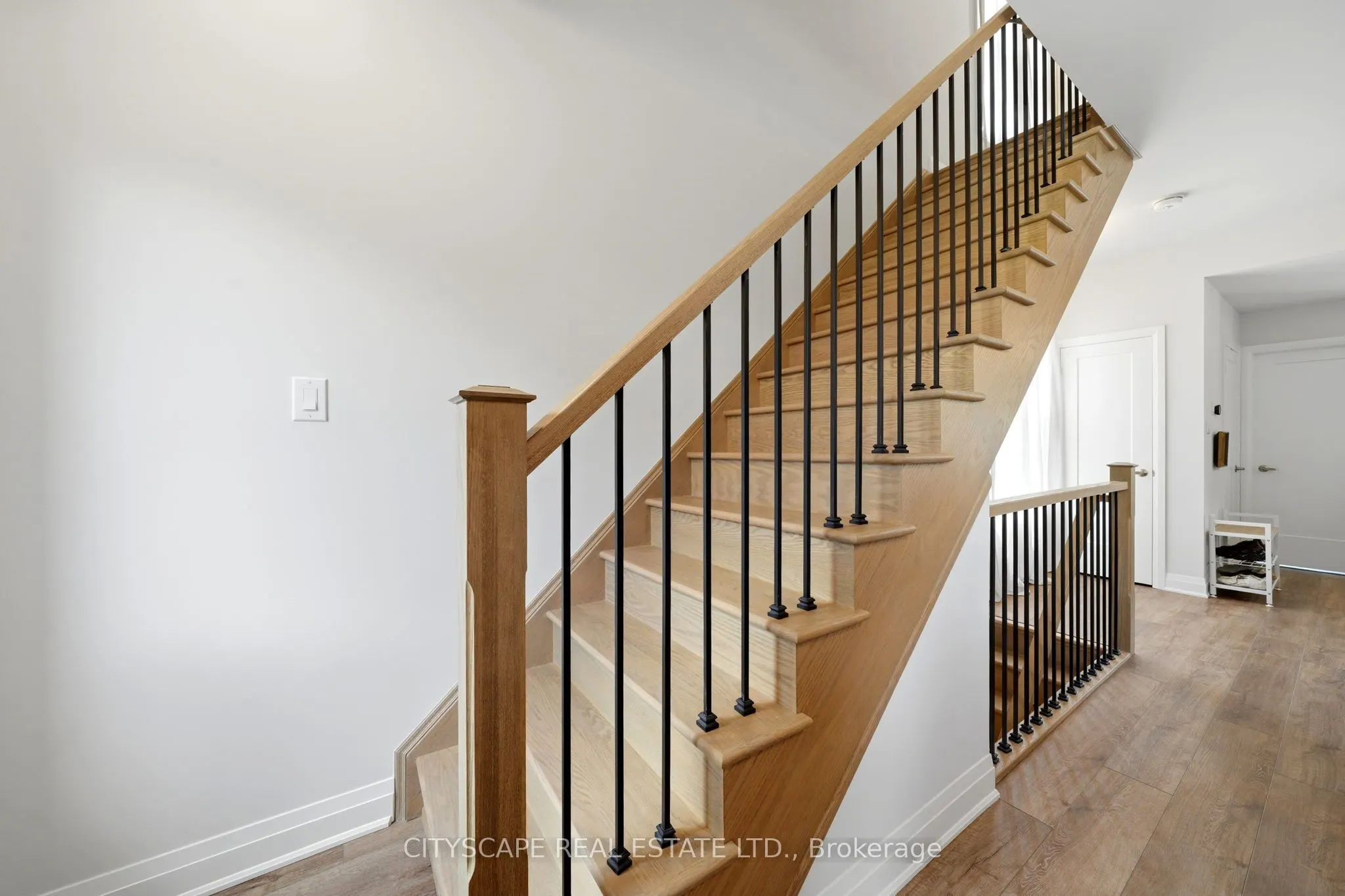 2 Willow Street #28