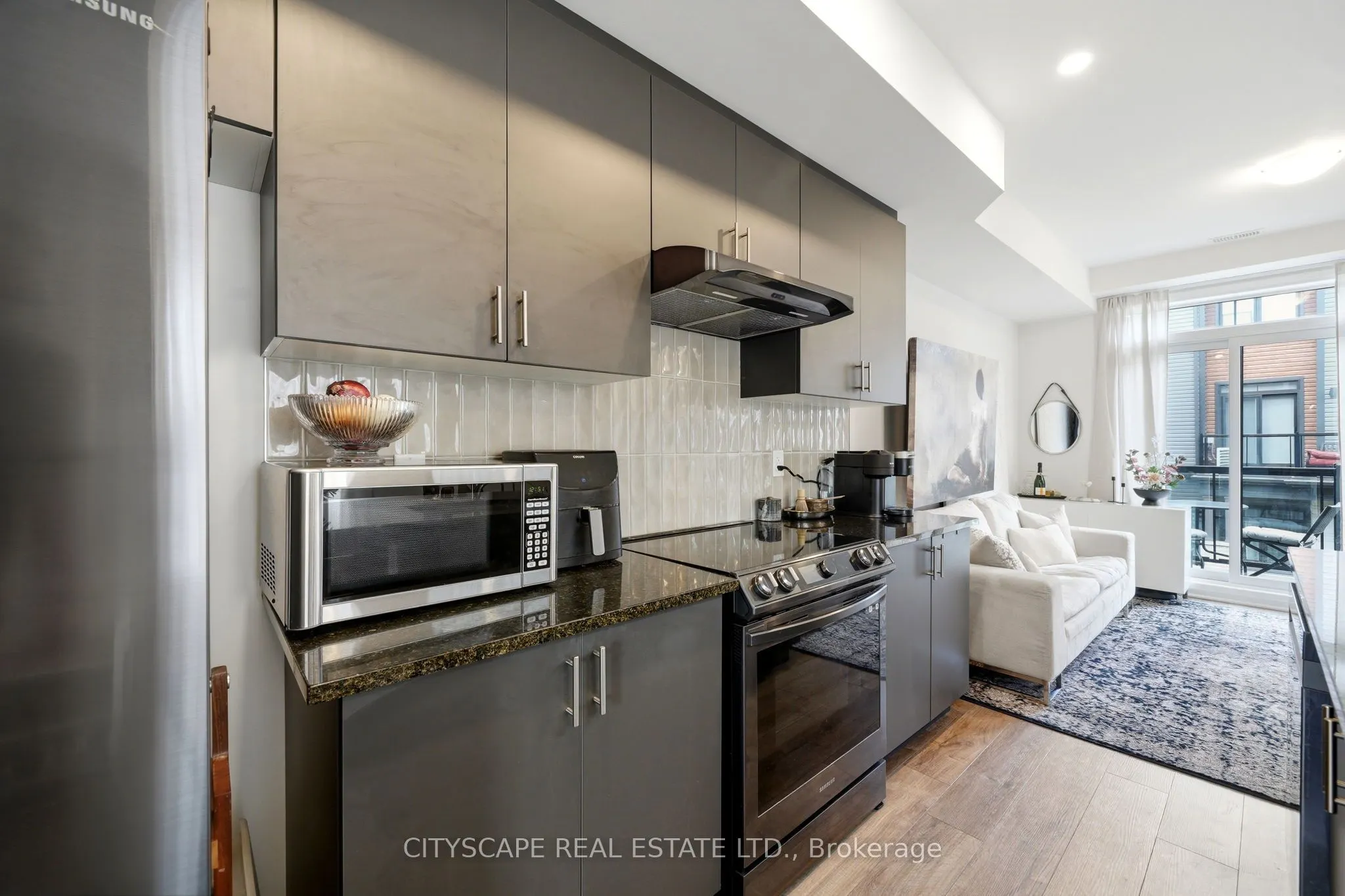 2 Willow Street #28