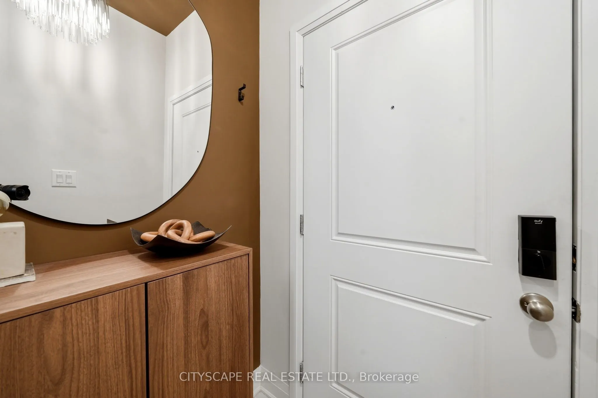 2 Willow Street #28