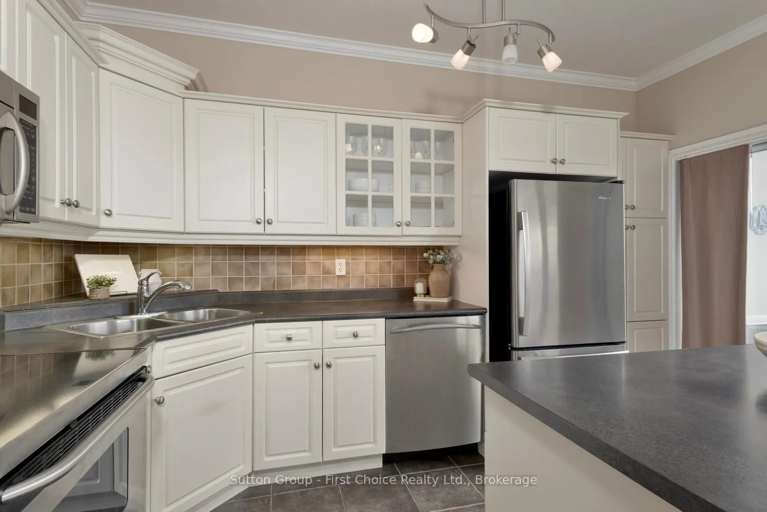 160 Romeo Street #504