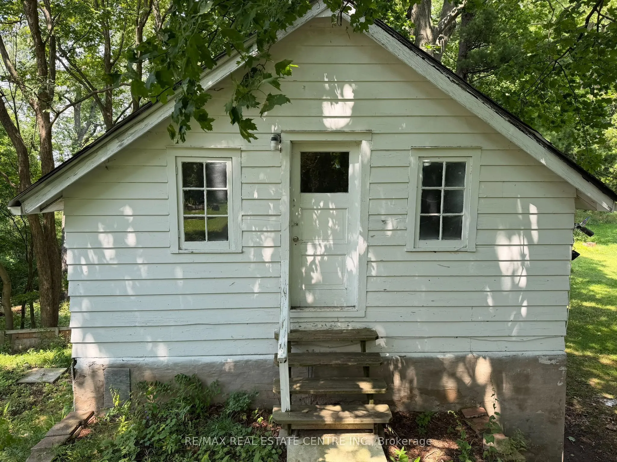 716 Artaban Road