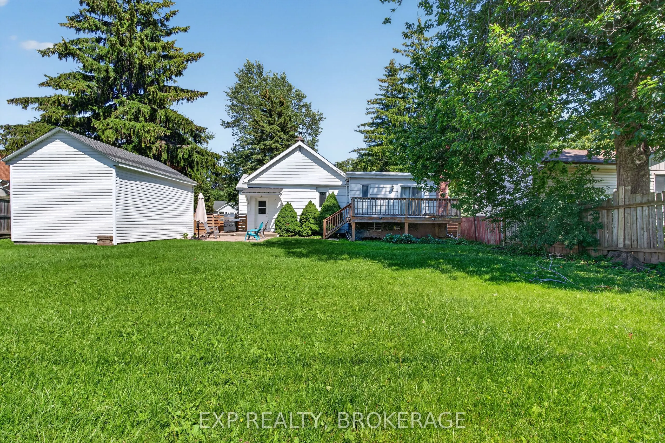 646 PORTSMOUTH Avenue