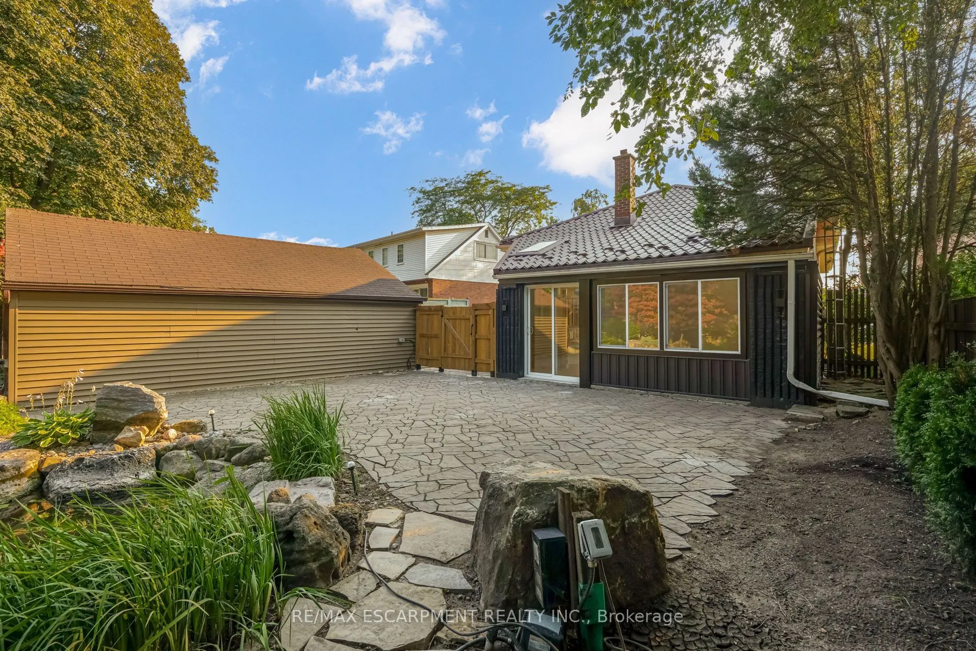 63 Hardale Crescent
