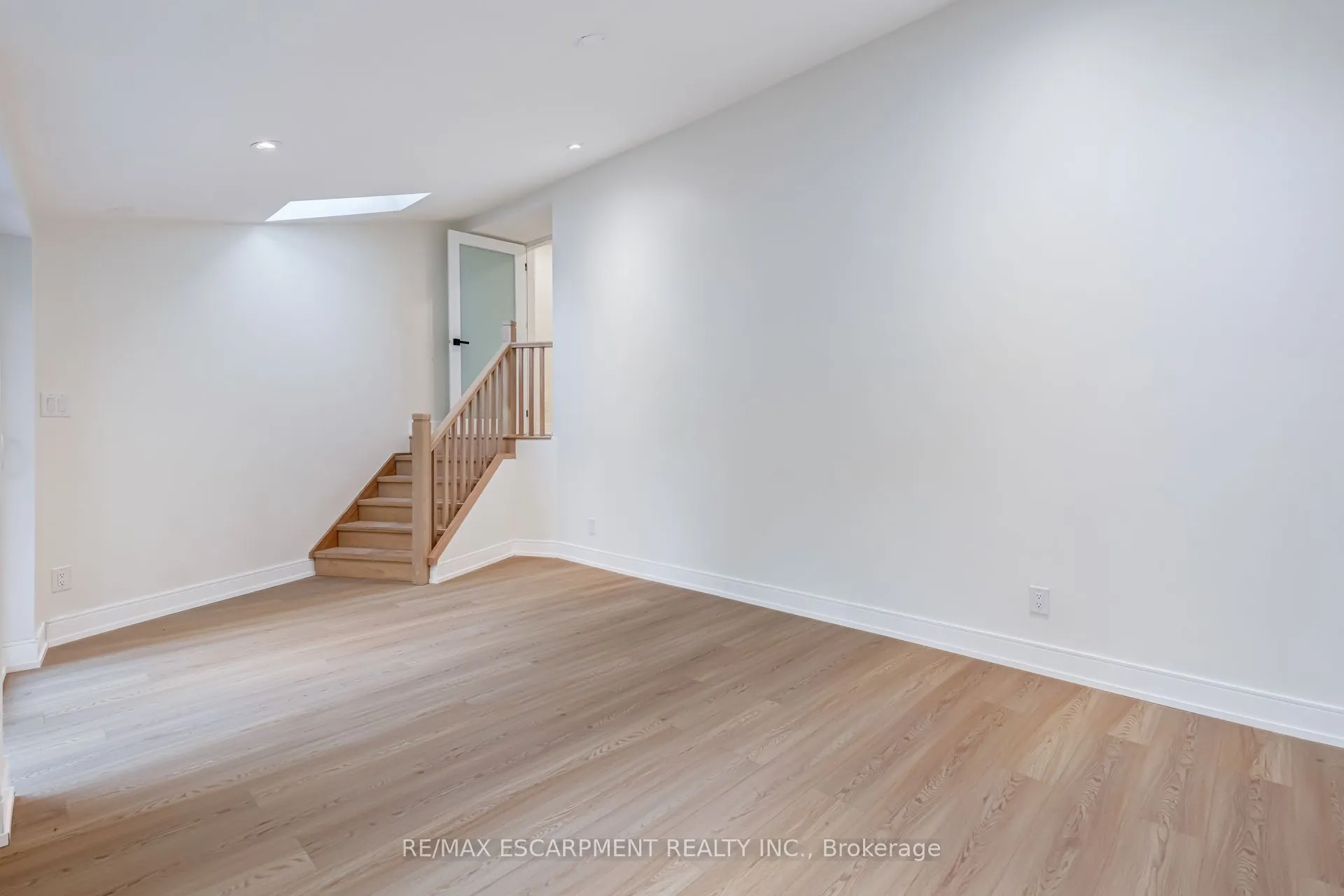 63 Hardale Crescent