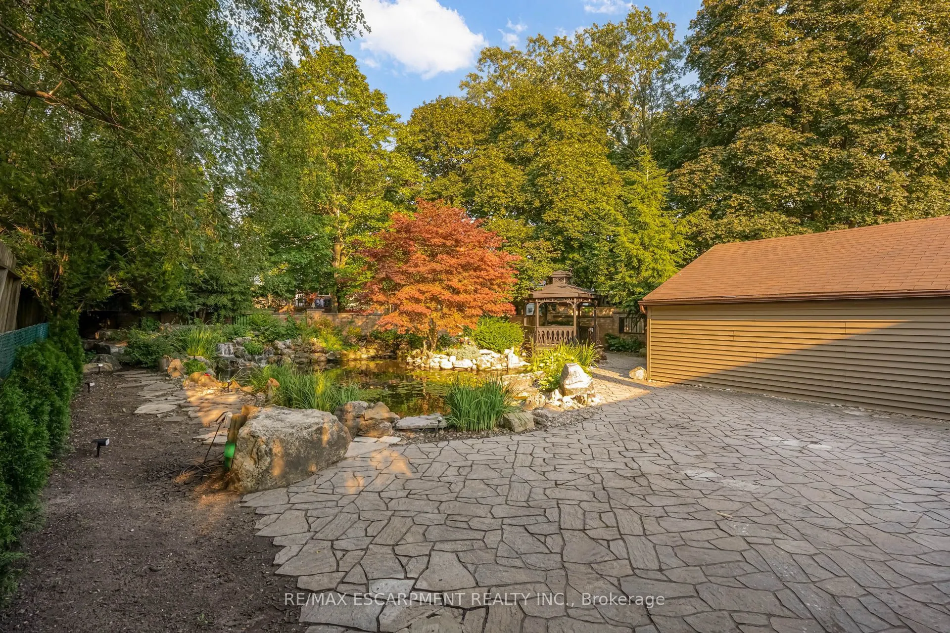 63 Hardale Crescent