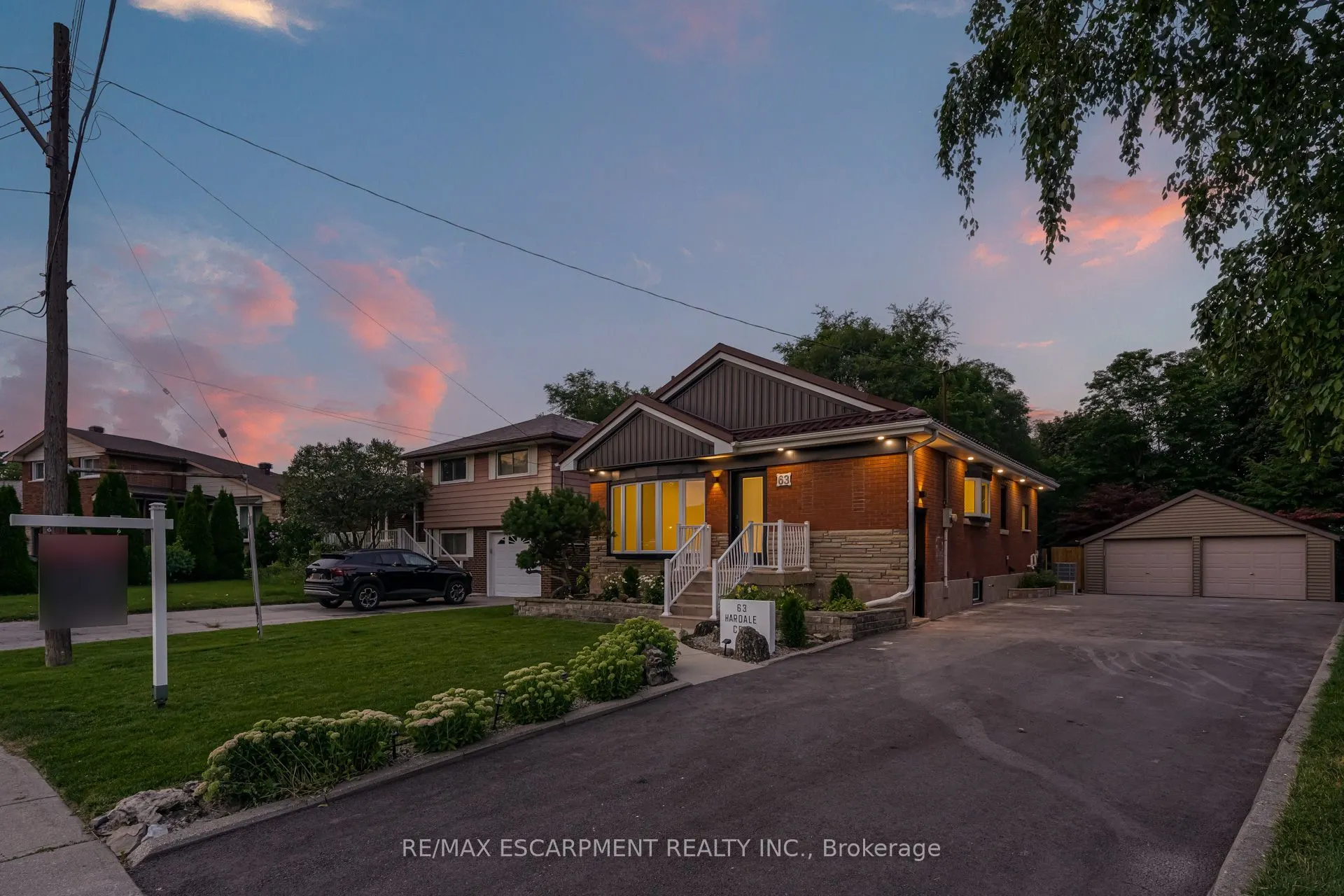 63 Hardale Crescent