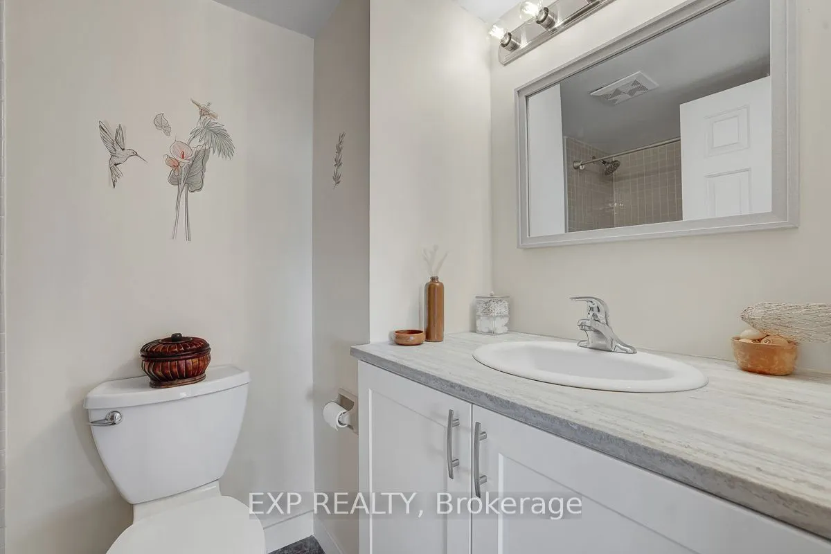 470 Laurier Street W #1706
