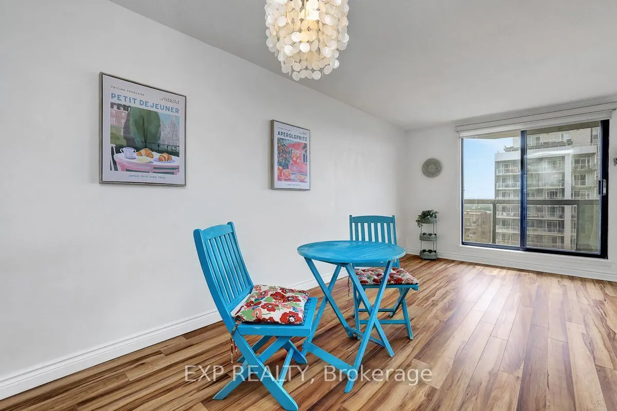470 Laurier Street W #1706