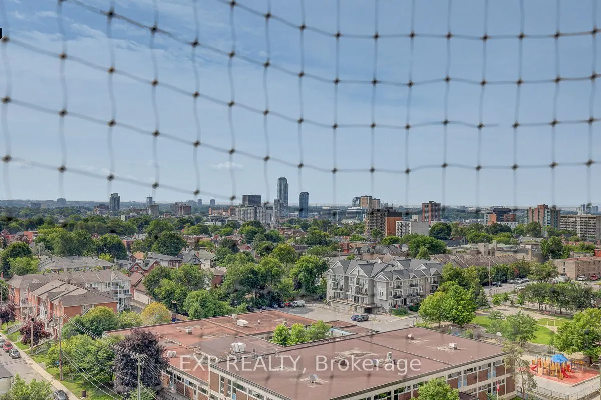 470 Laurier Street W #1706