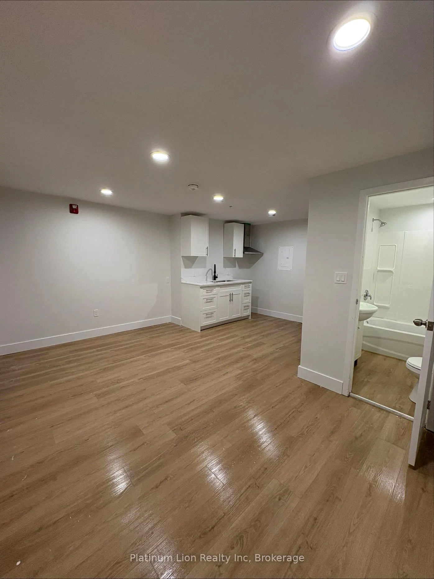 803 King Street #6