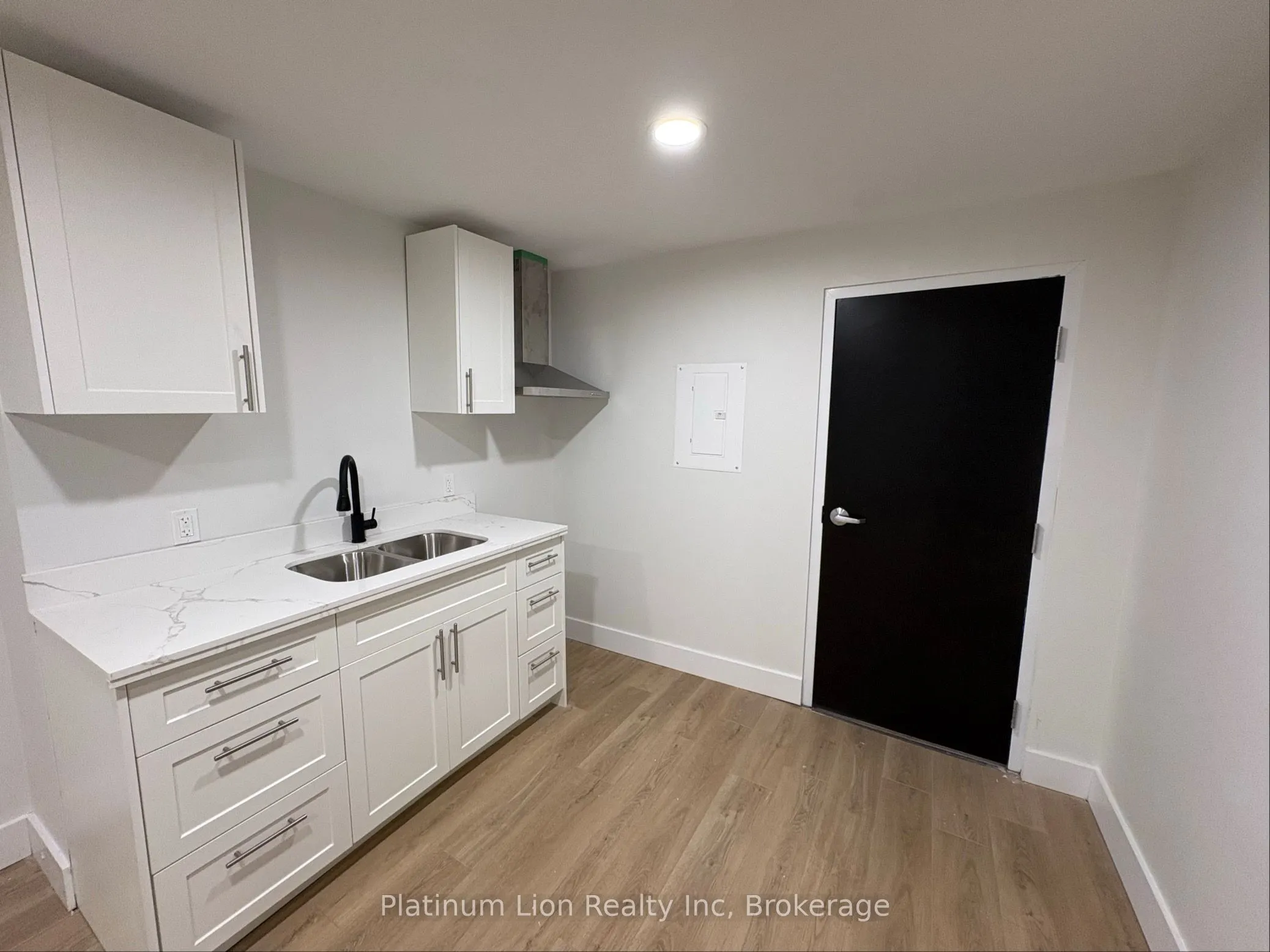 803 King Street #6
