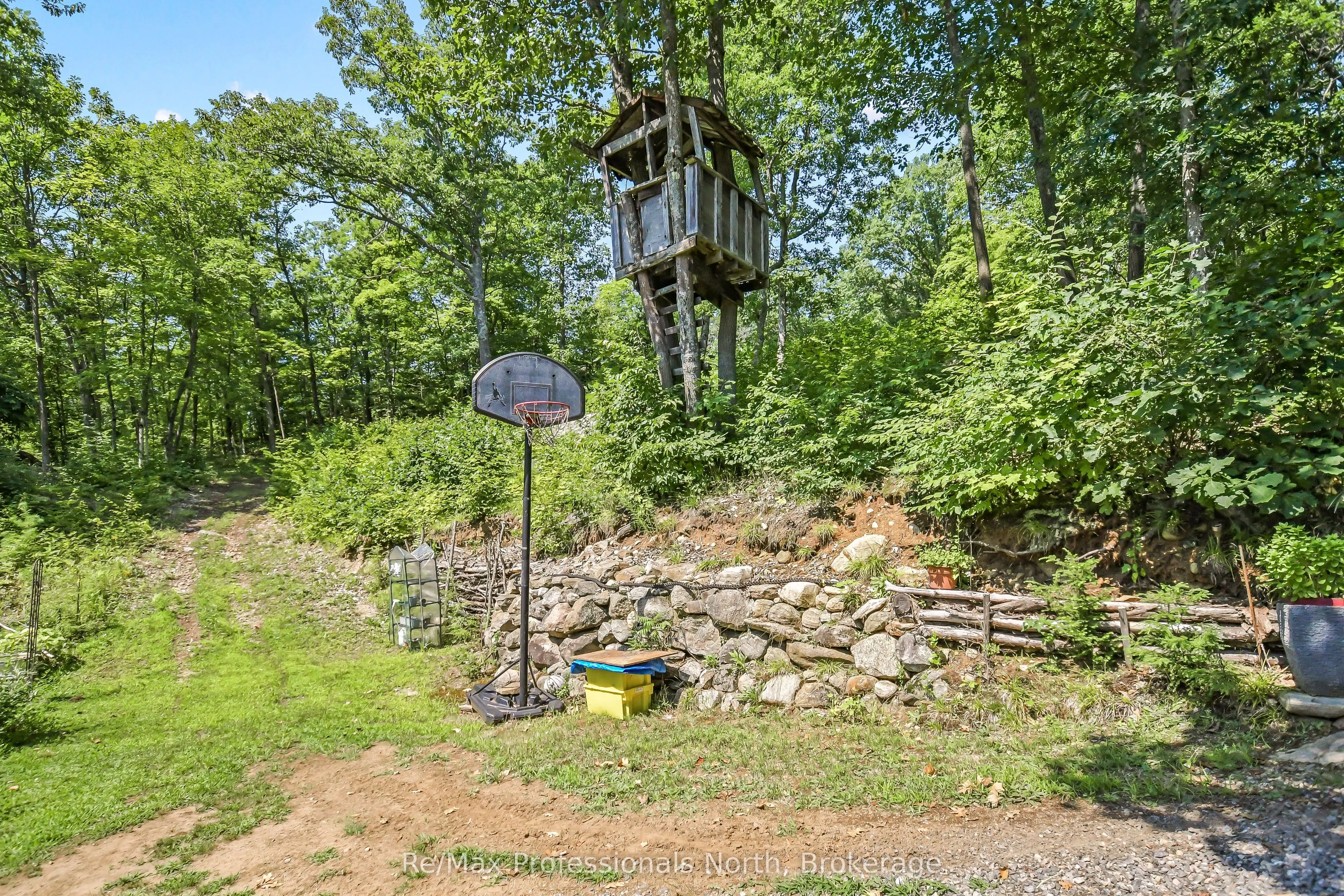 1017 Barlochan Road