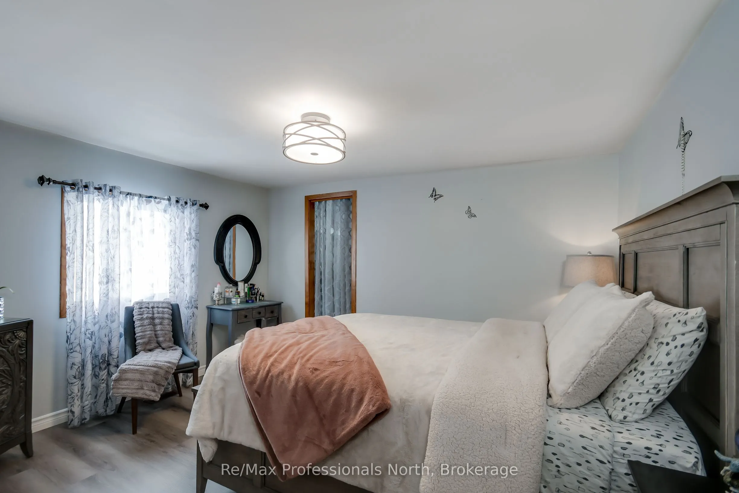 1017 Barlochan Road