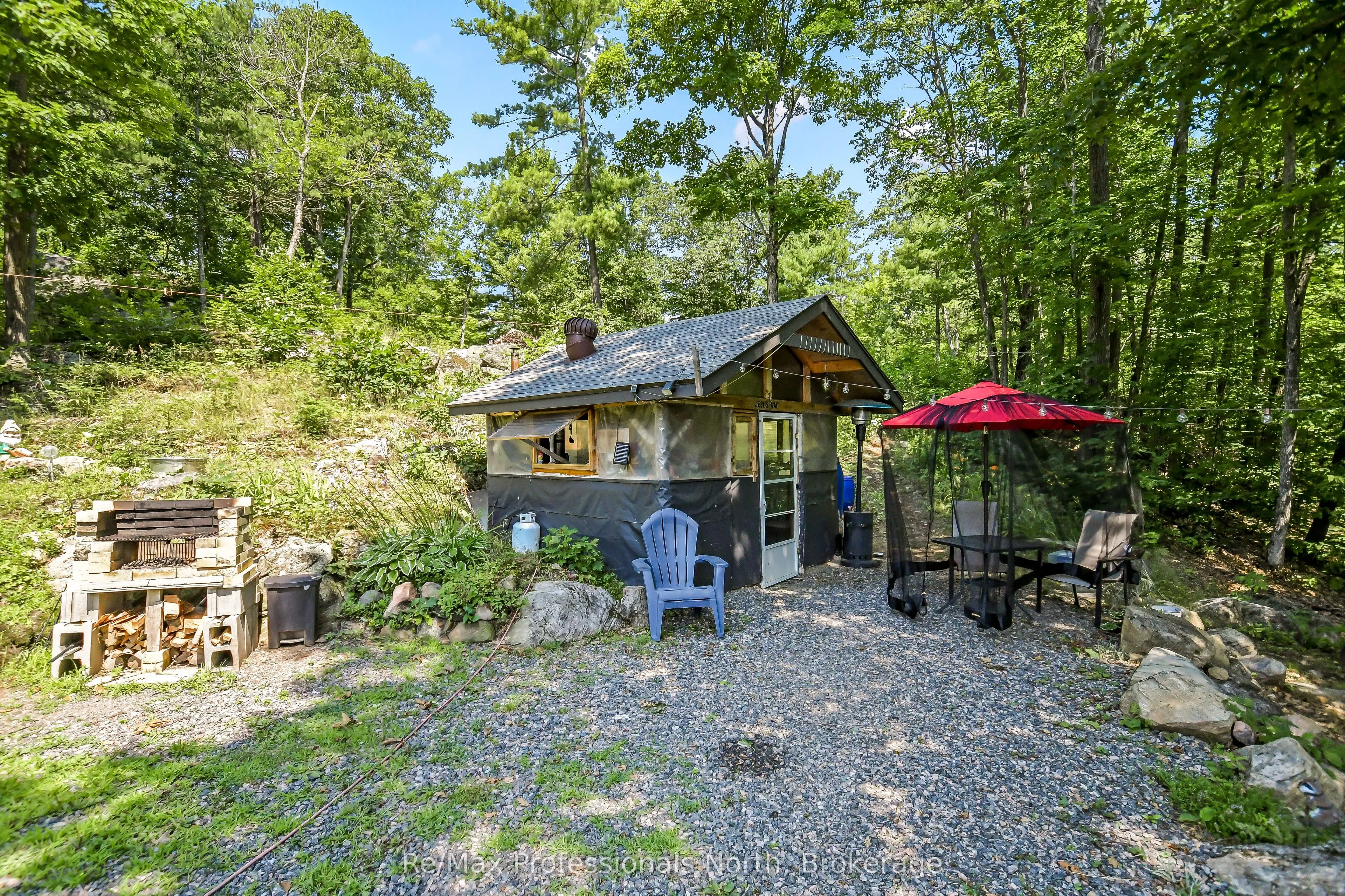 1017 Barlochan Road