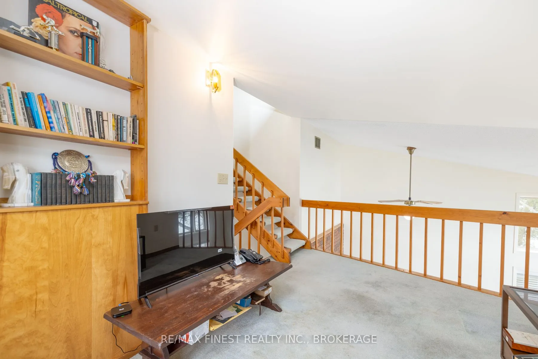 1141 Front Road