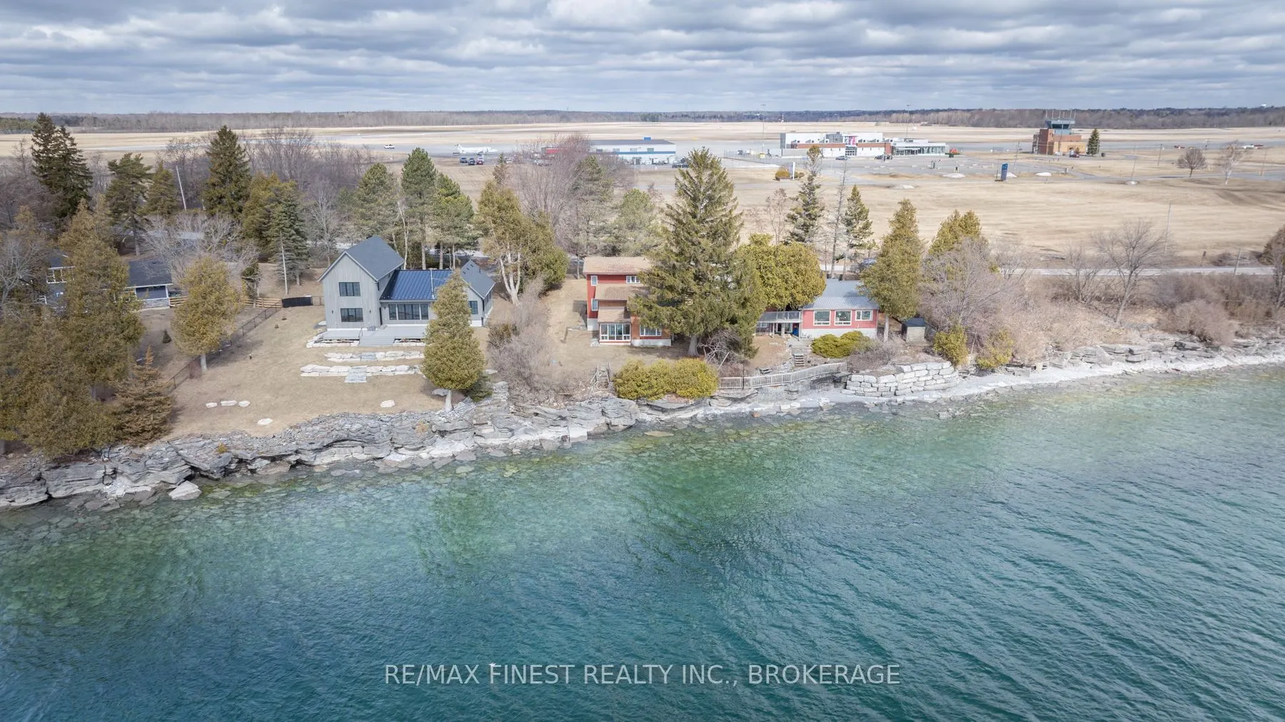 1141 Front Road
