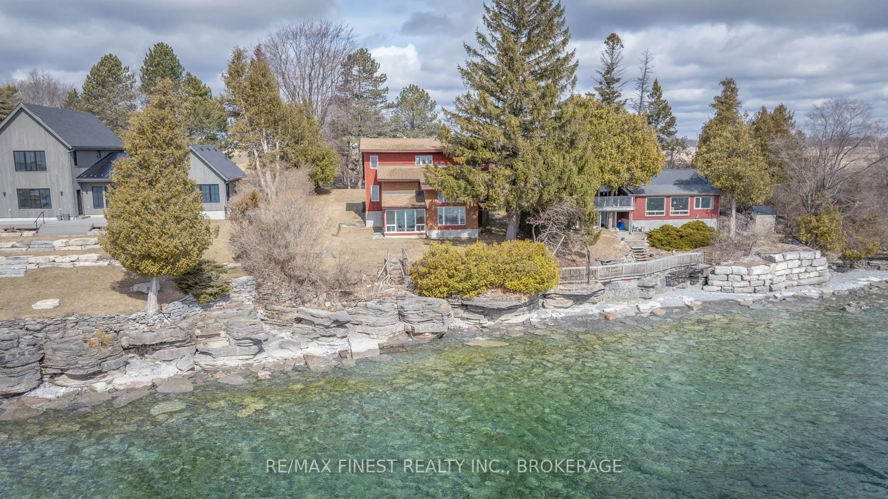 1141 Front Road