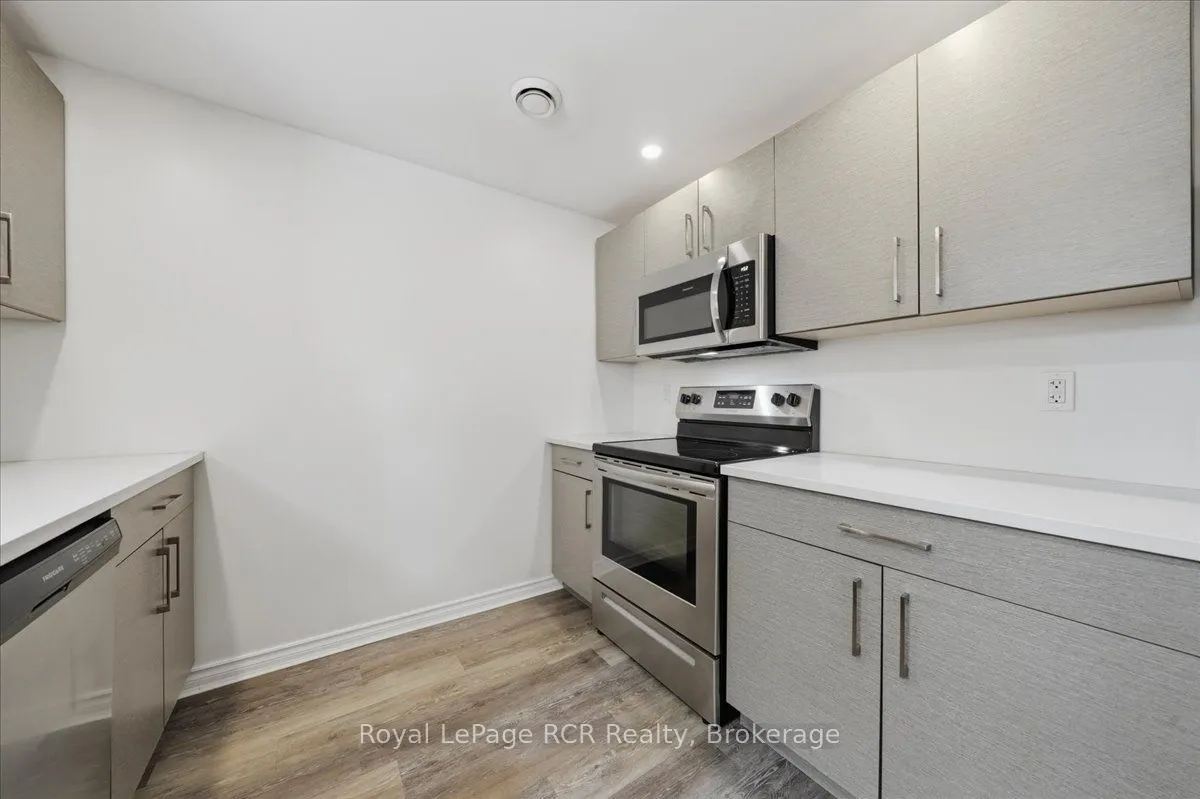 850 11th Street W