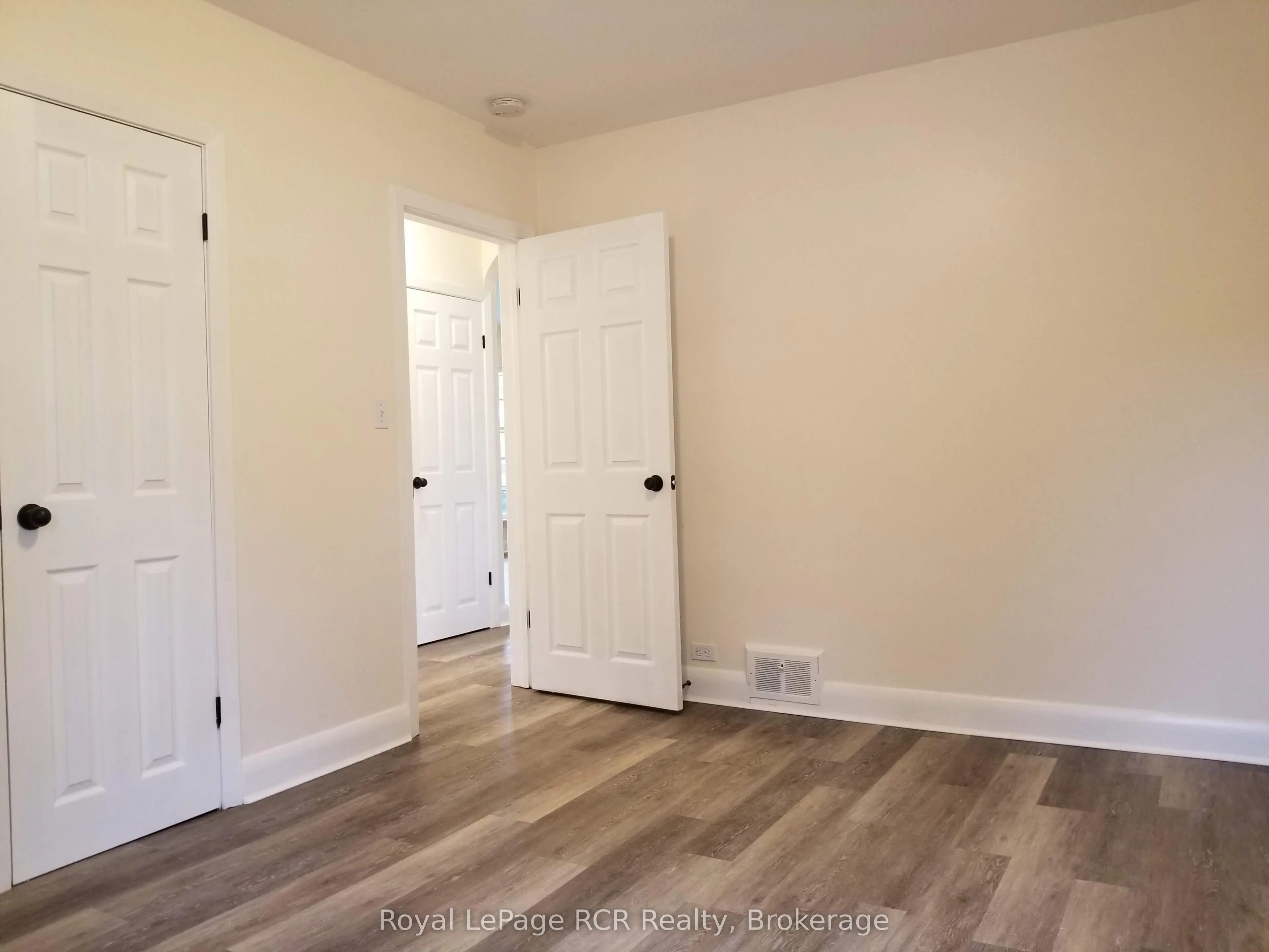 850 11th Street W