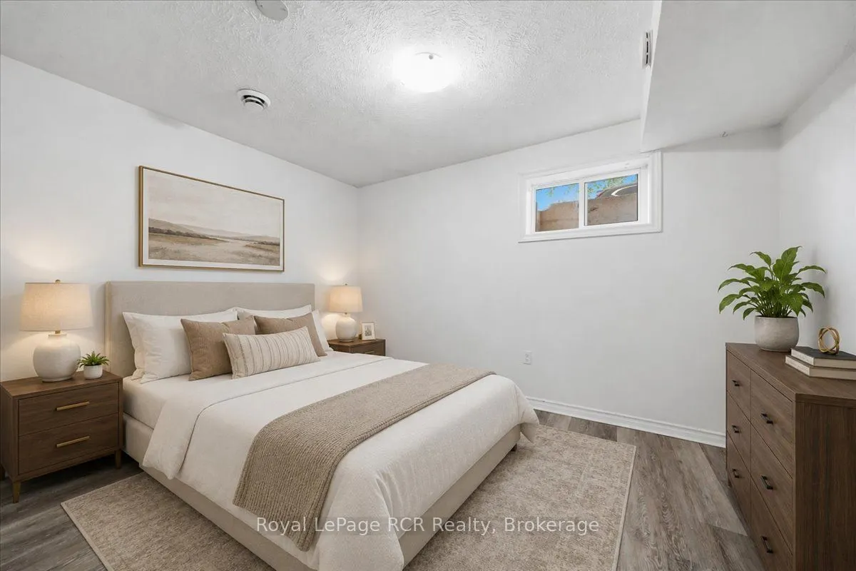 850 11th Street W