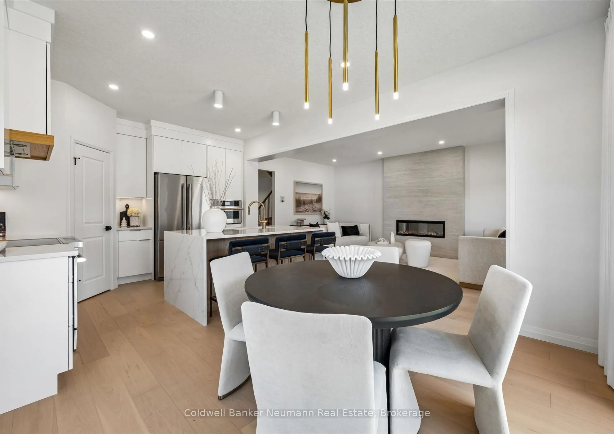 636 Anton Crescent