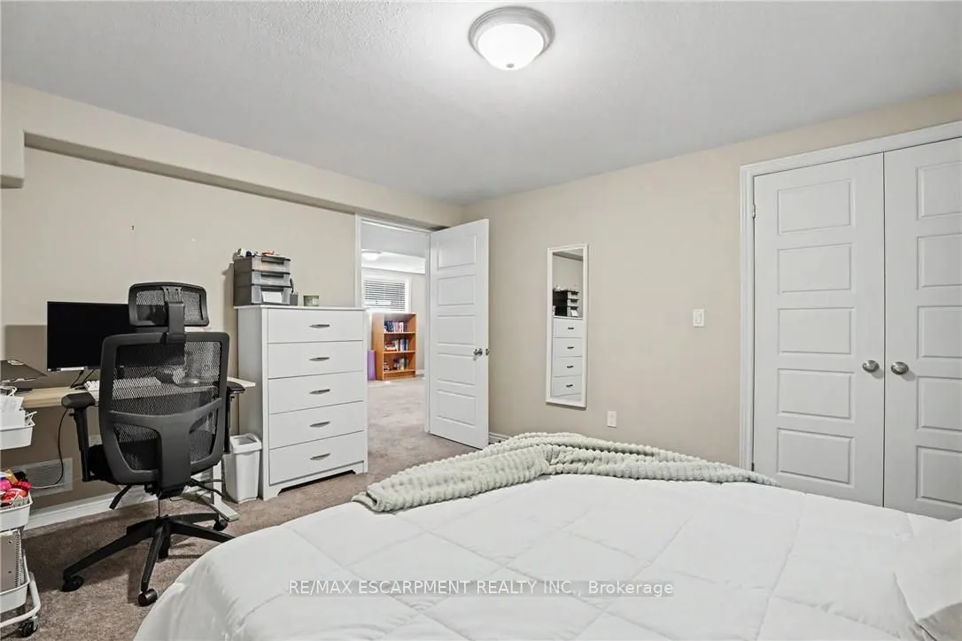 12 Silverwood Avenue