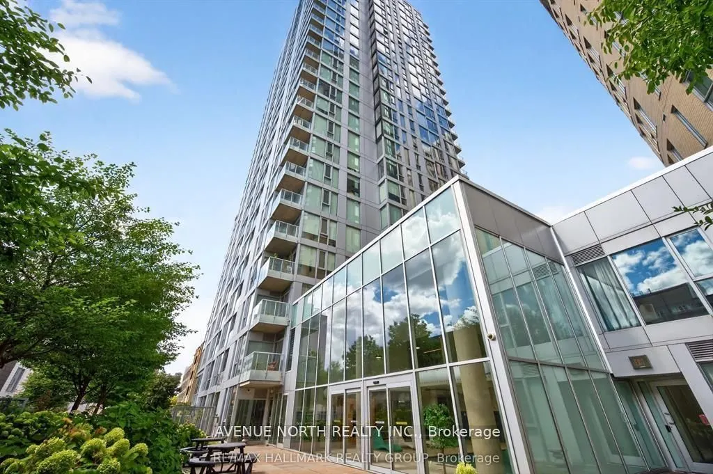 179 Metcalfe Street #2104