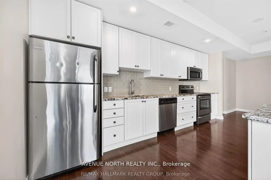 179 Metcalfe Street #2104