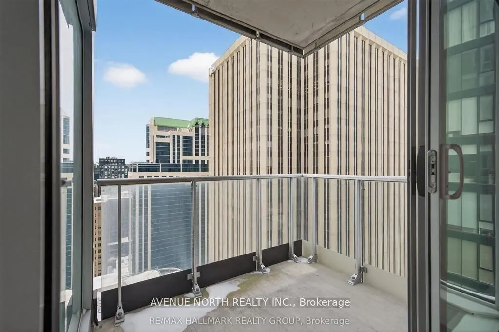 179 Metcalfe Street #2104