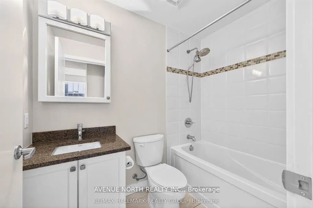179 Metcalfe Street #2104