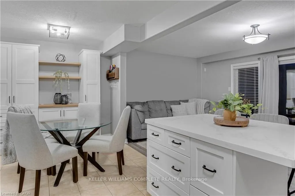 4465 COMFORT Crescent