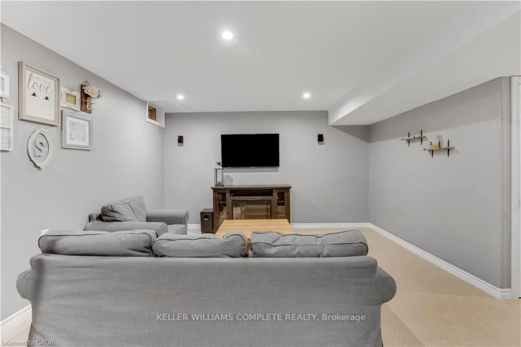 4465 COMFORT Crescent