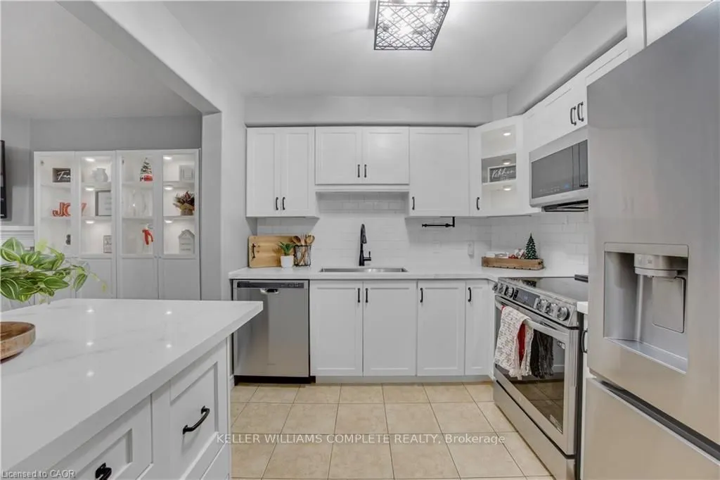 4465 COMFORT Crescent