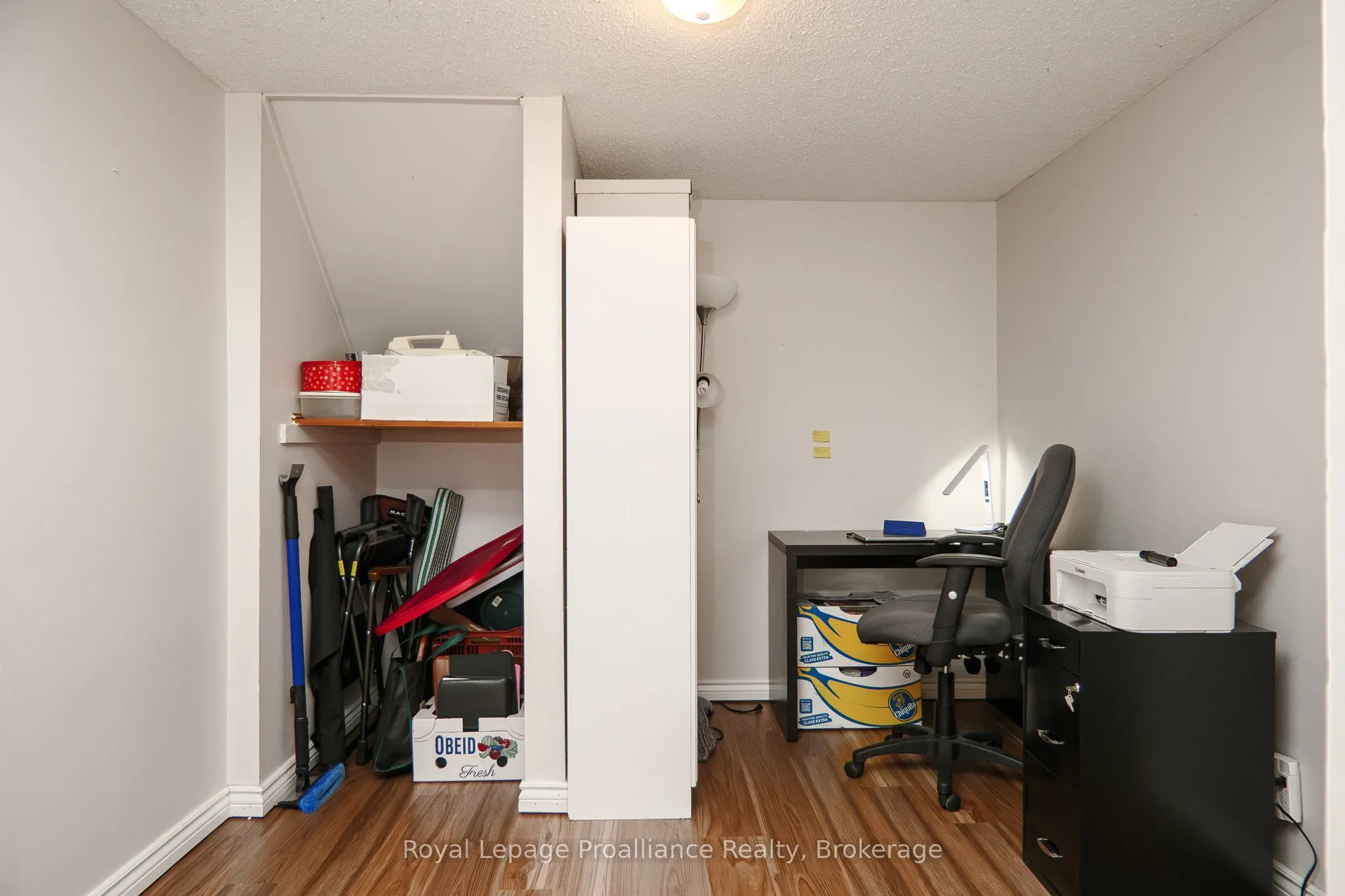 5 Van Alstine Drive