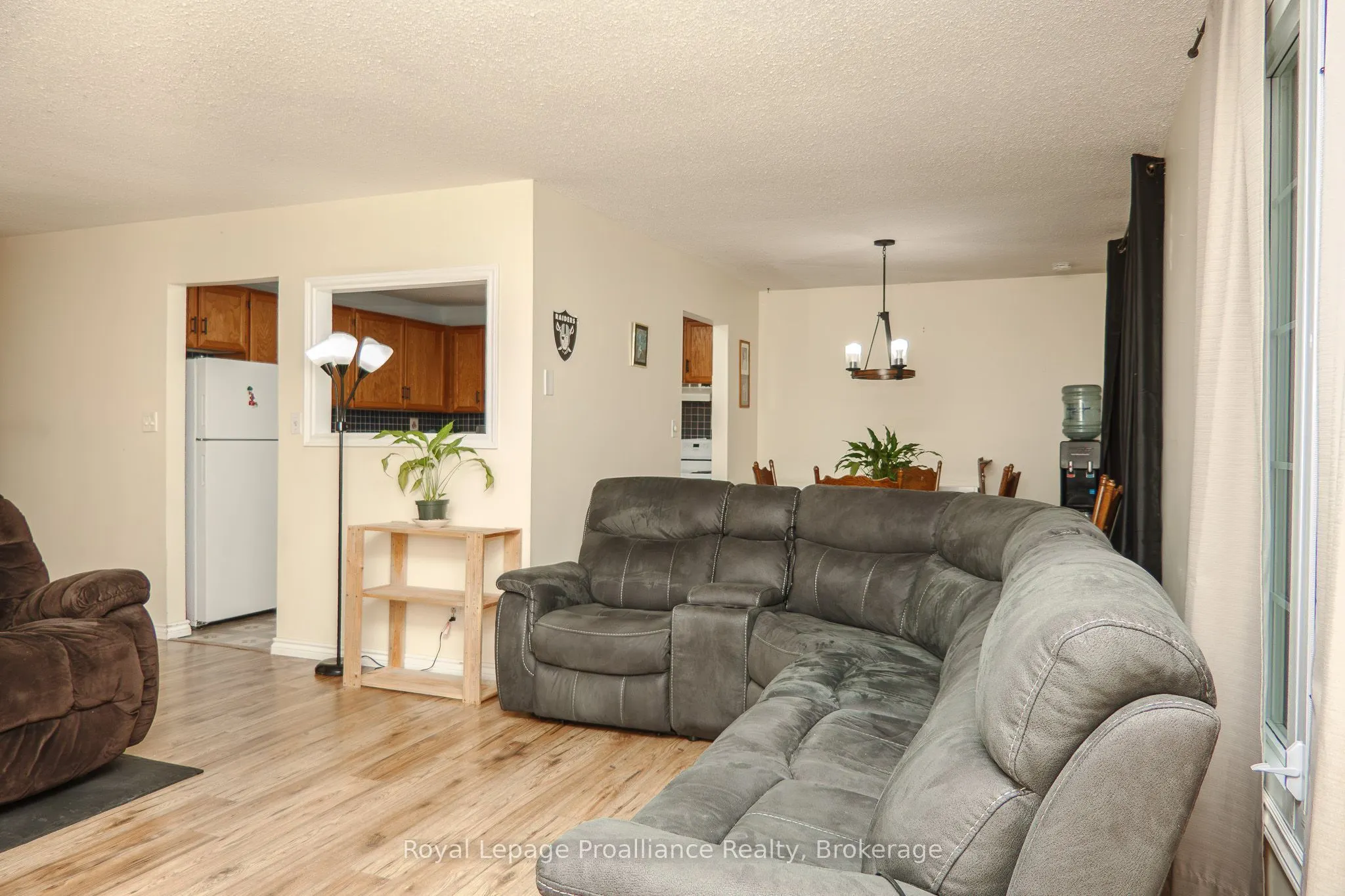 5 Van Alstine Drive