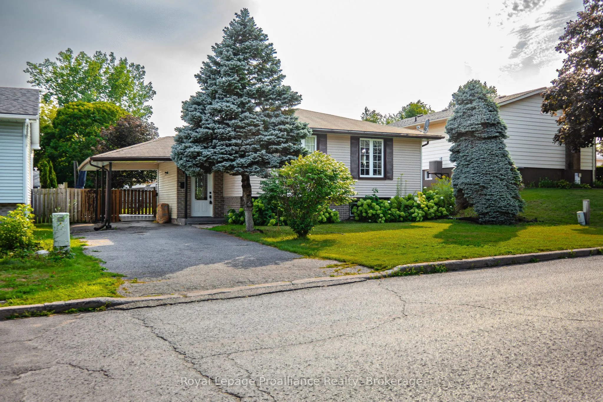 5 Van Alstine Drive