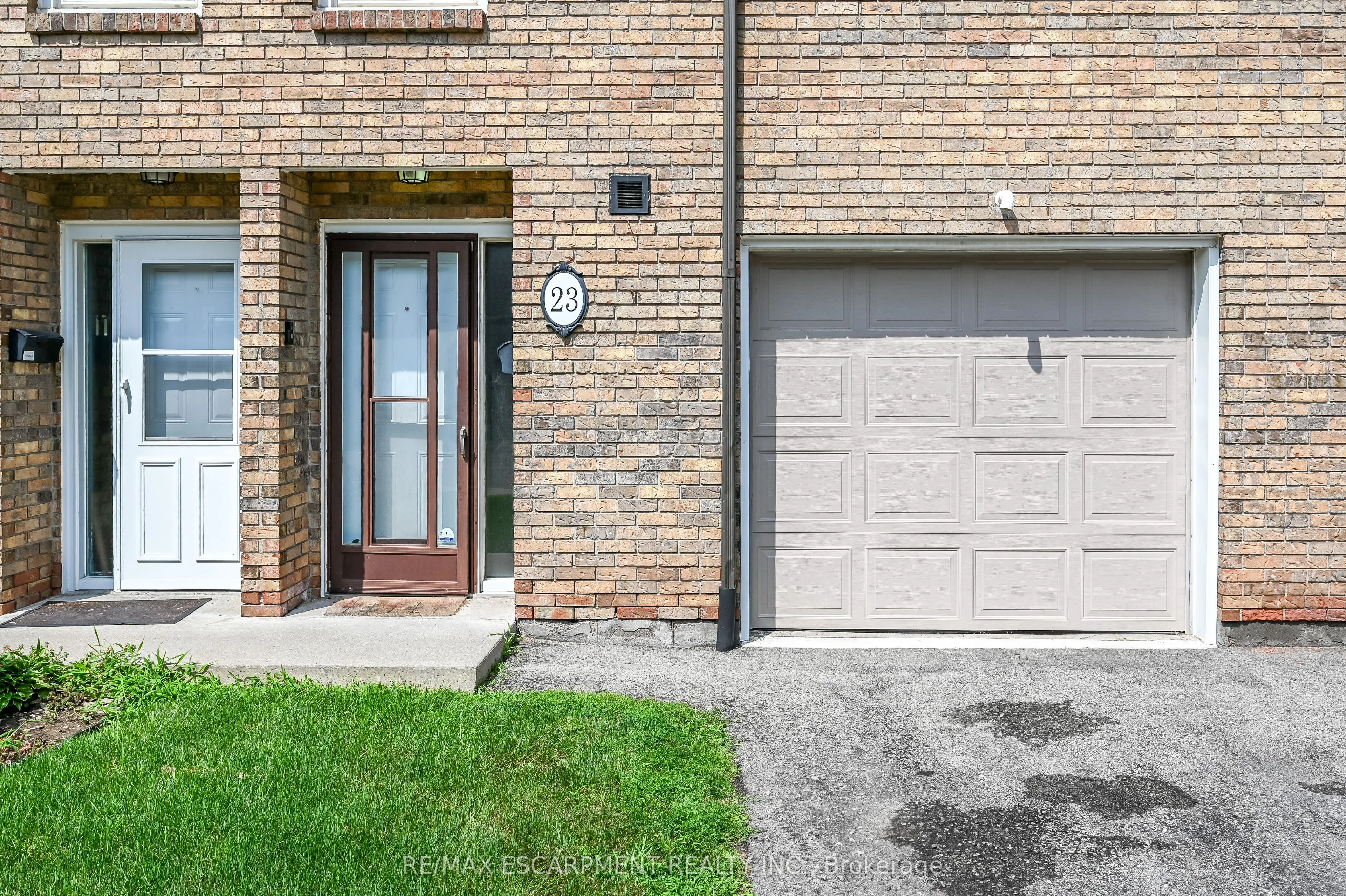 23 Rosedale Court #7