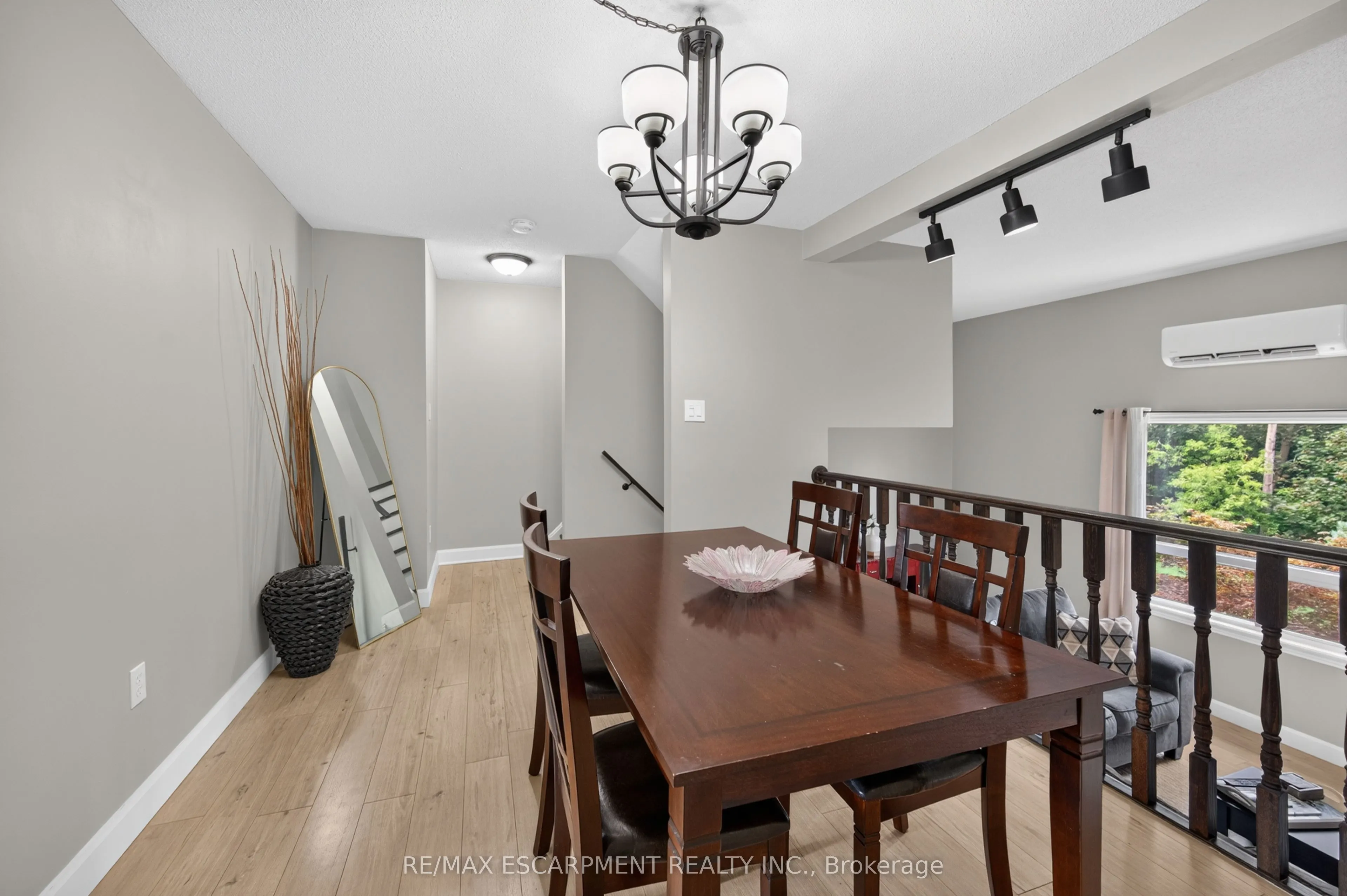 23 Rosedale Court #7