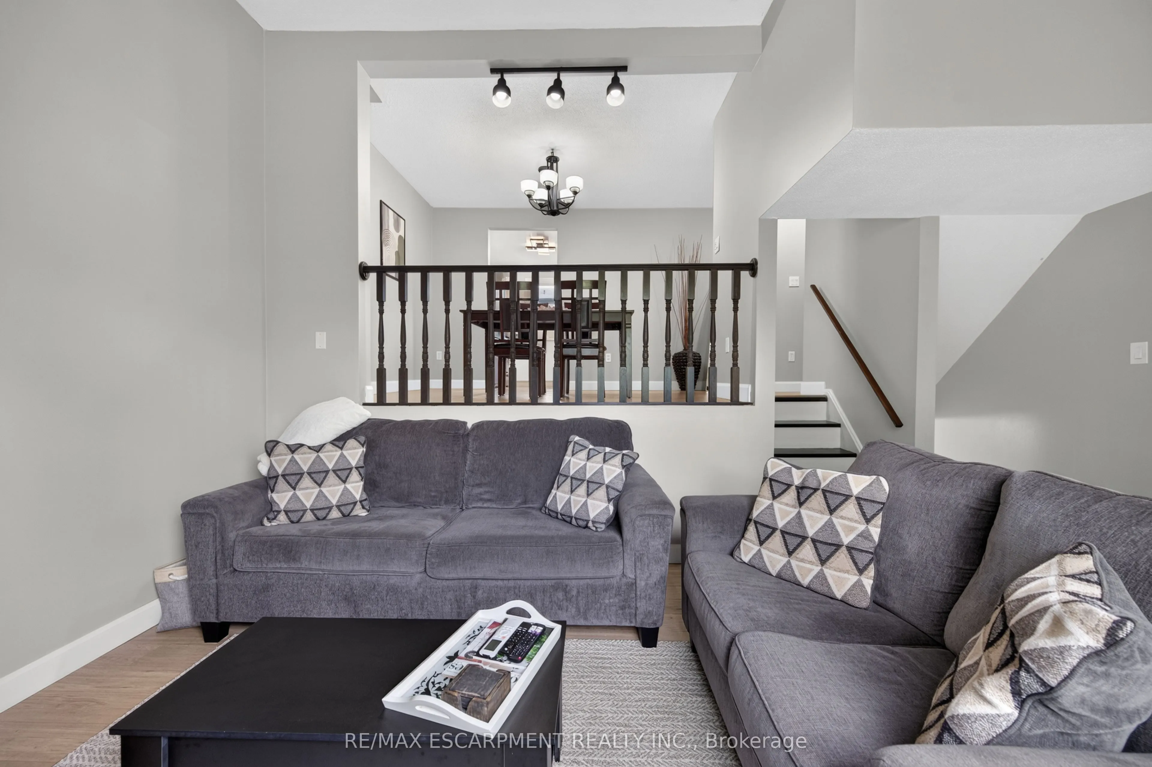 23 Rosedale Court #7