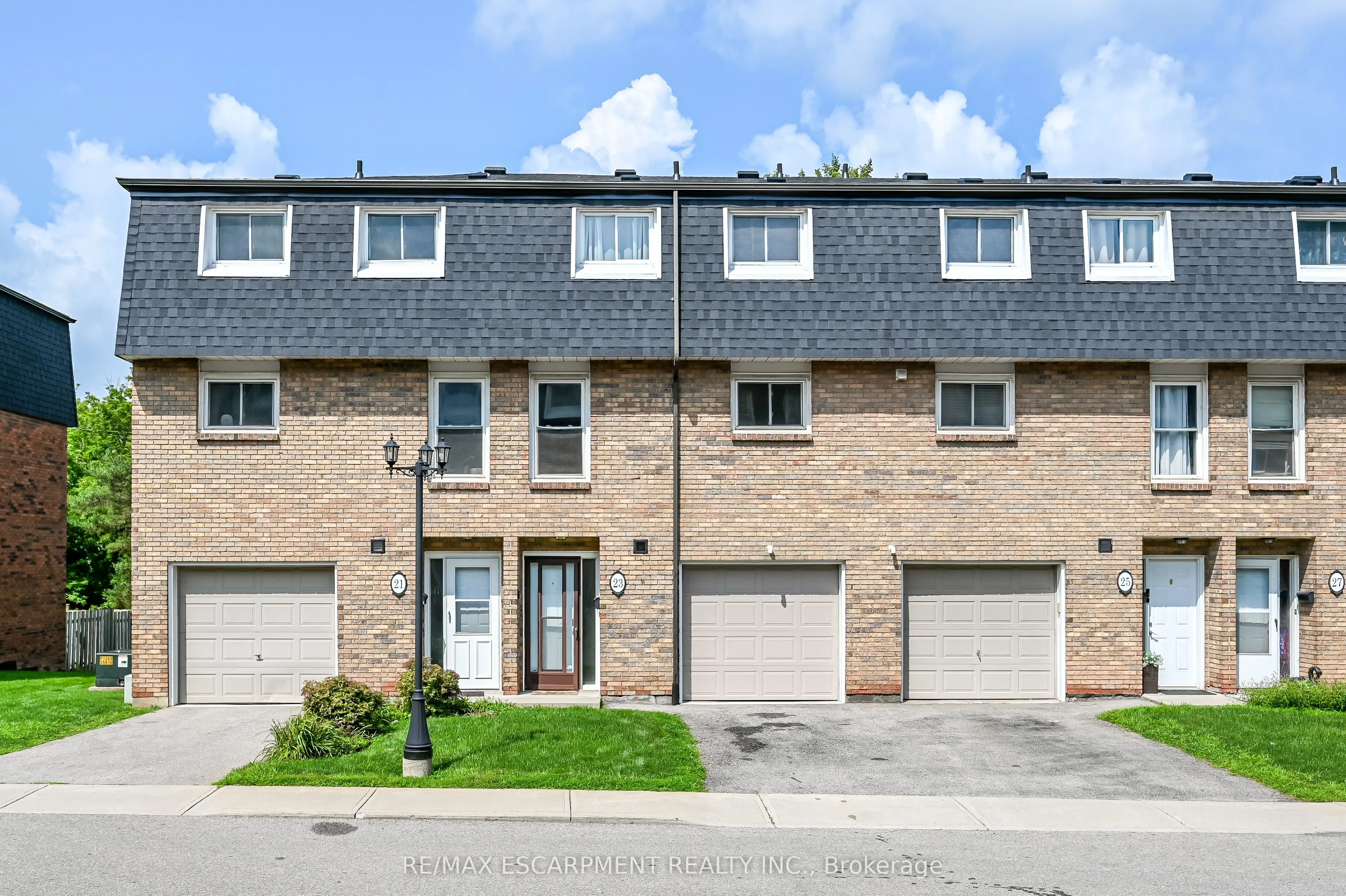 23 Rosedale Court #7
