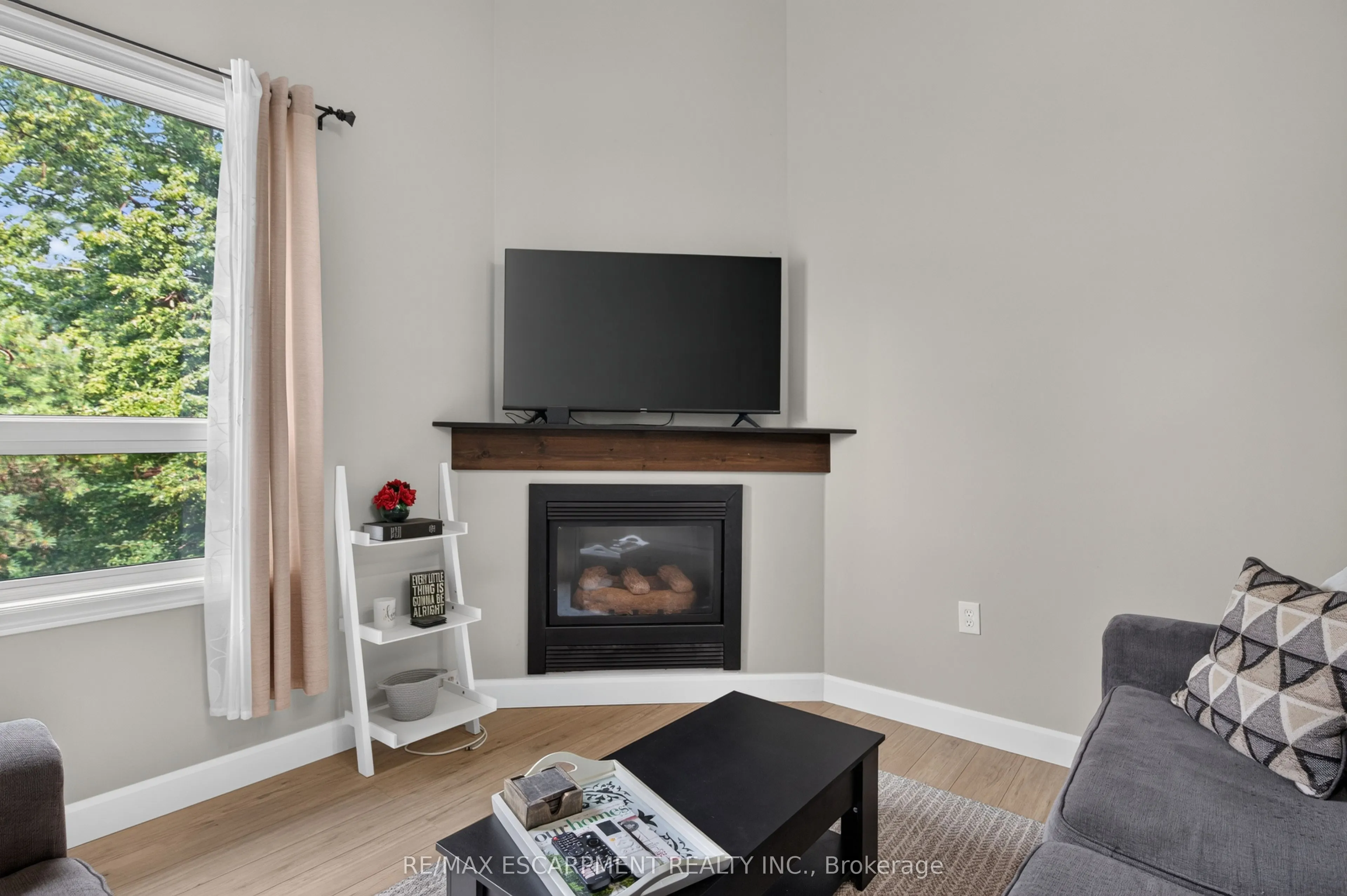 23 Rosedale Court #7
