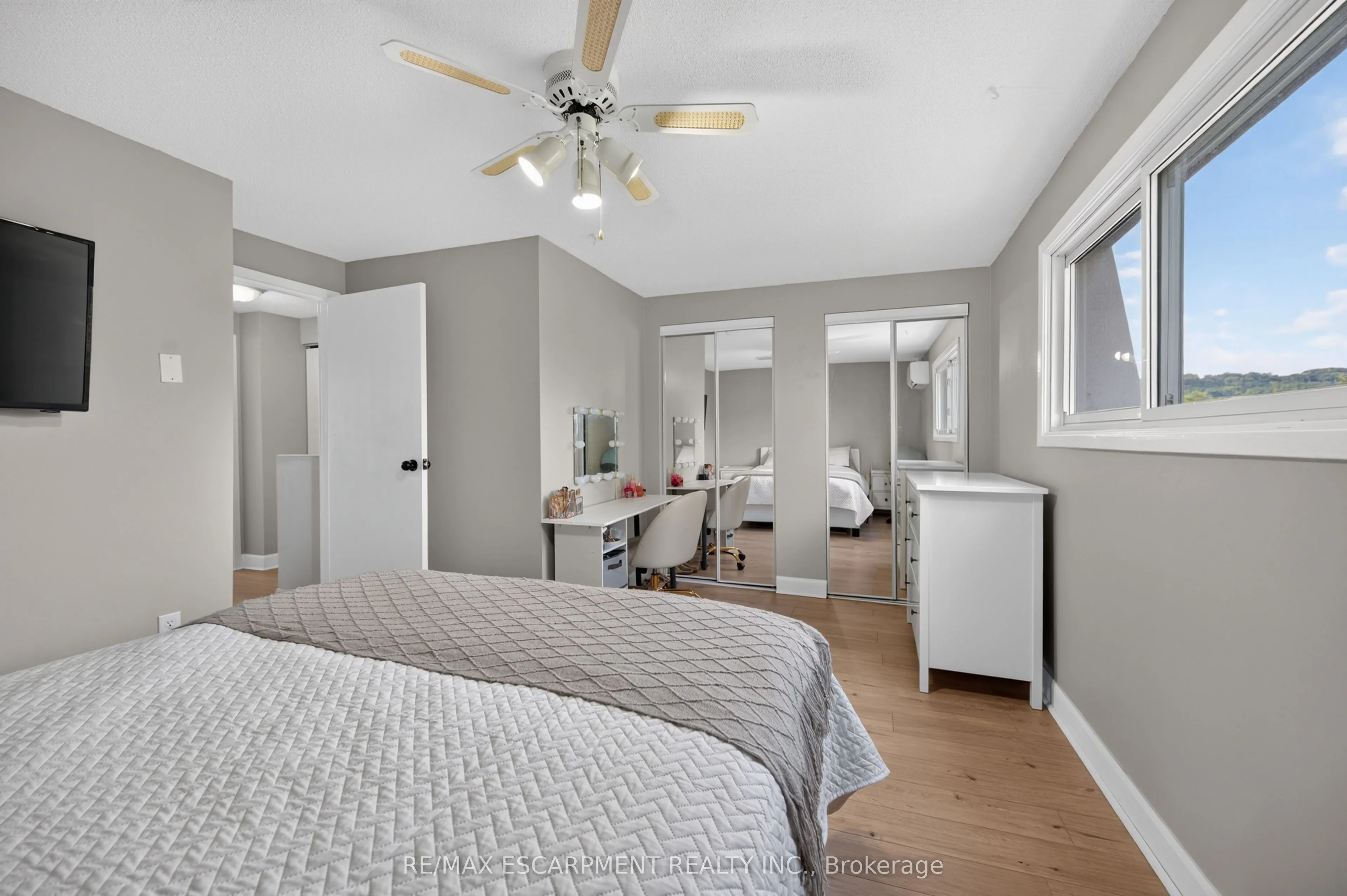 23 Rosedale Court #7