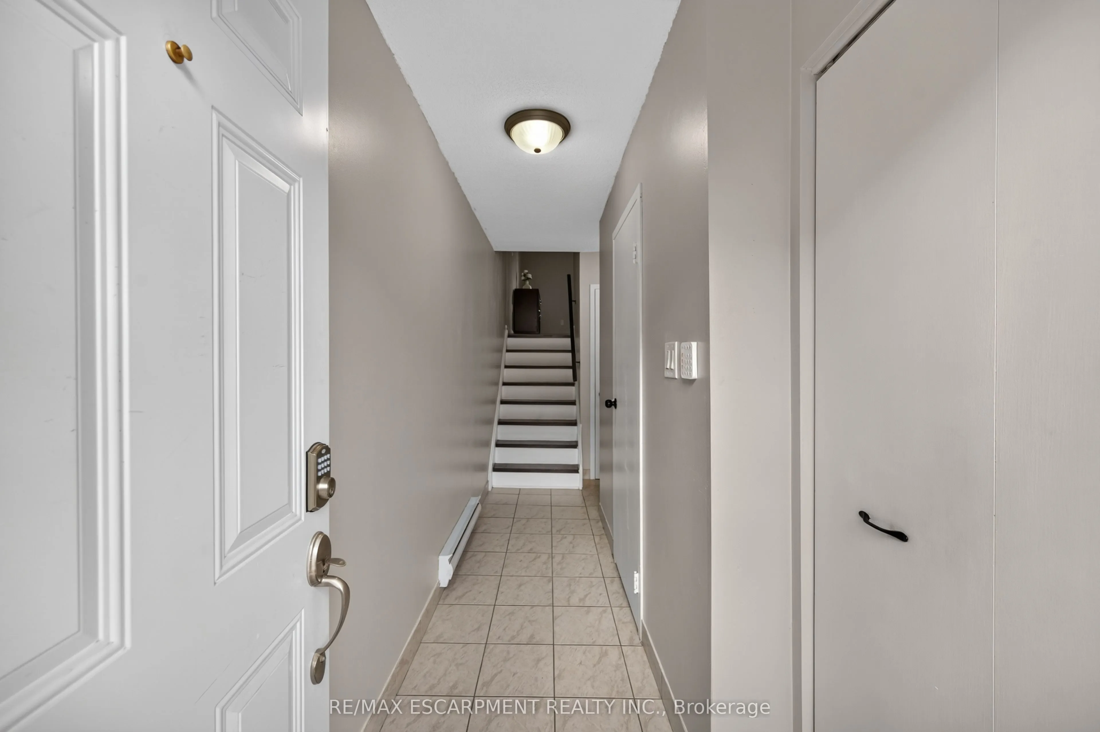 23 Rosedale Court #7