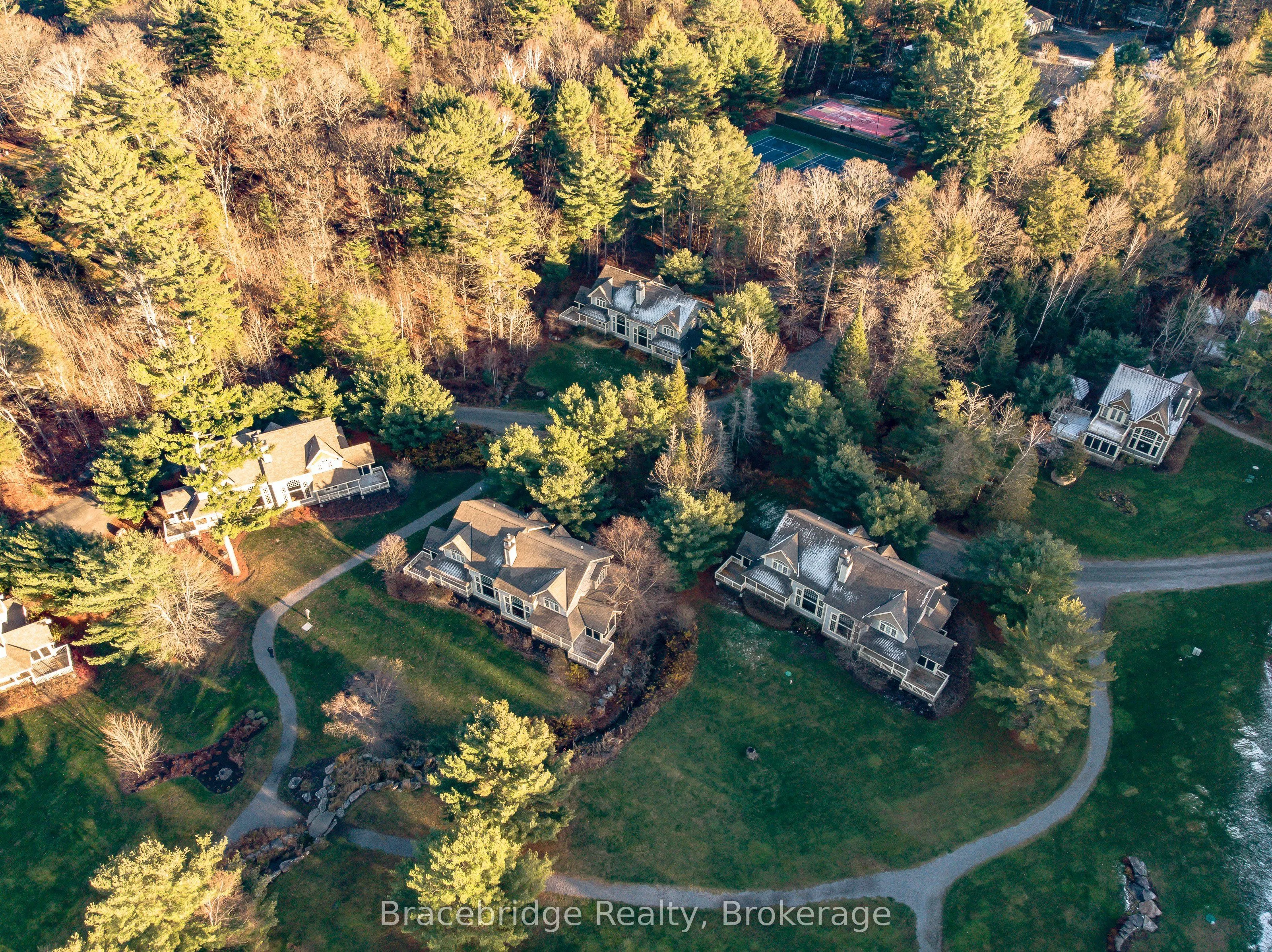 3876 Muskoka Rd 118 Highway W #Carling 4 W9