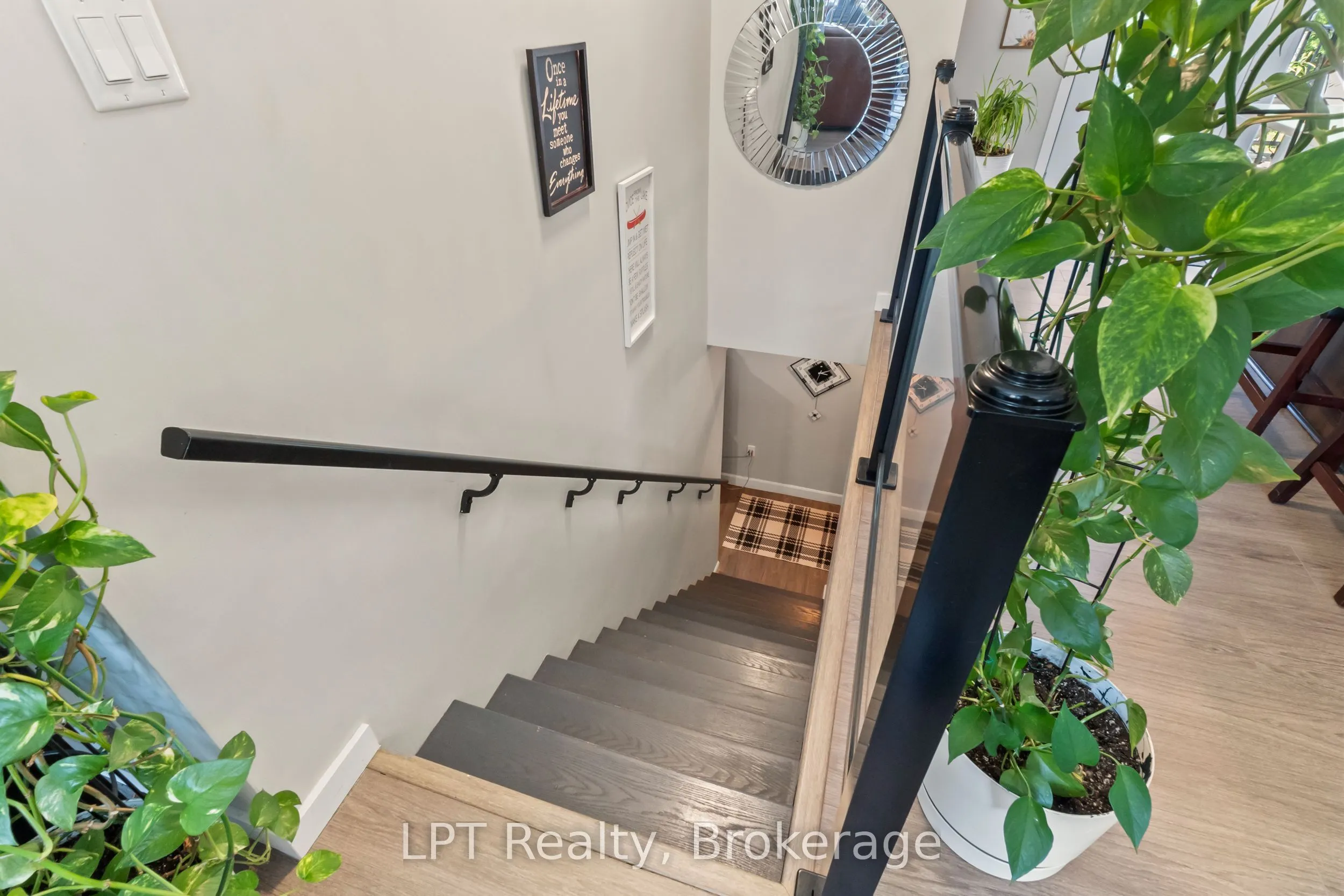 61 Pinewood Boulevard