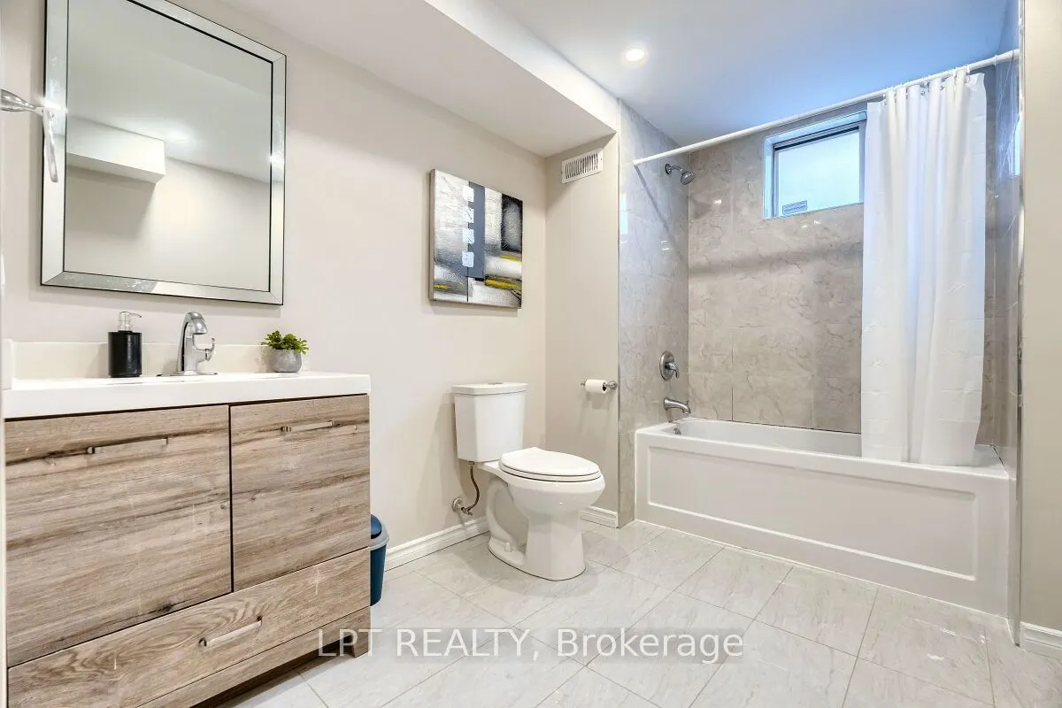 16 Vogue Court