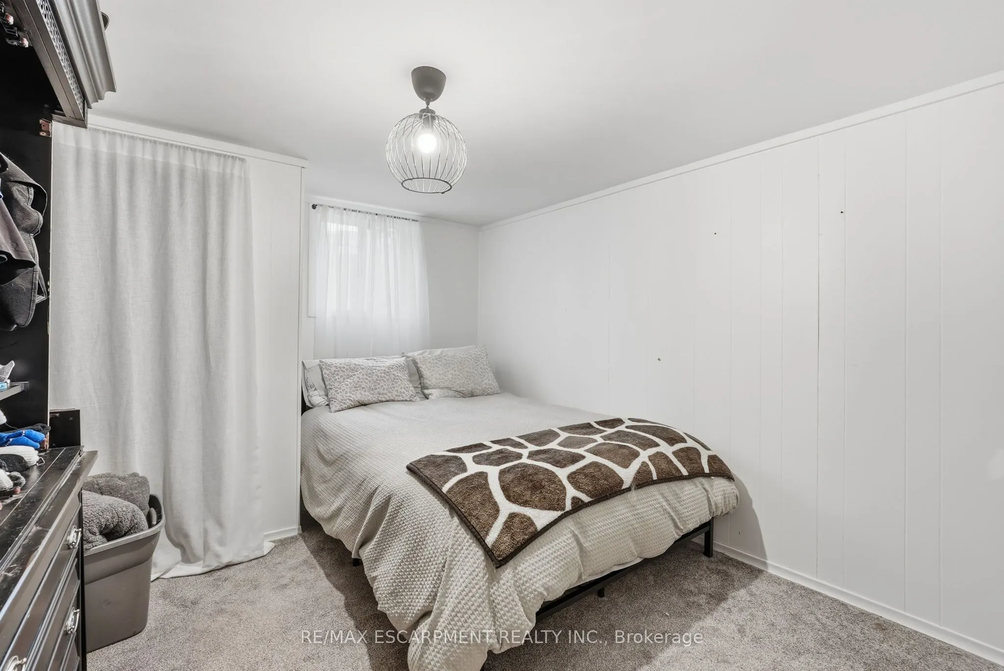 10 Taylor Crescent