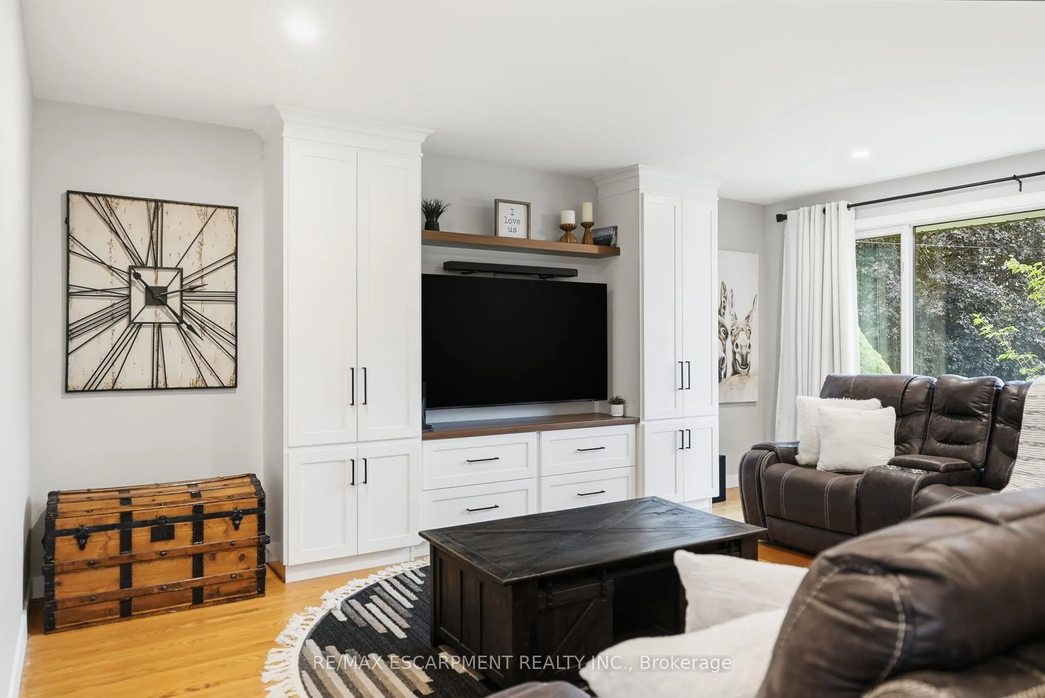 10 Taylor Crescent