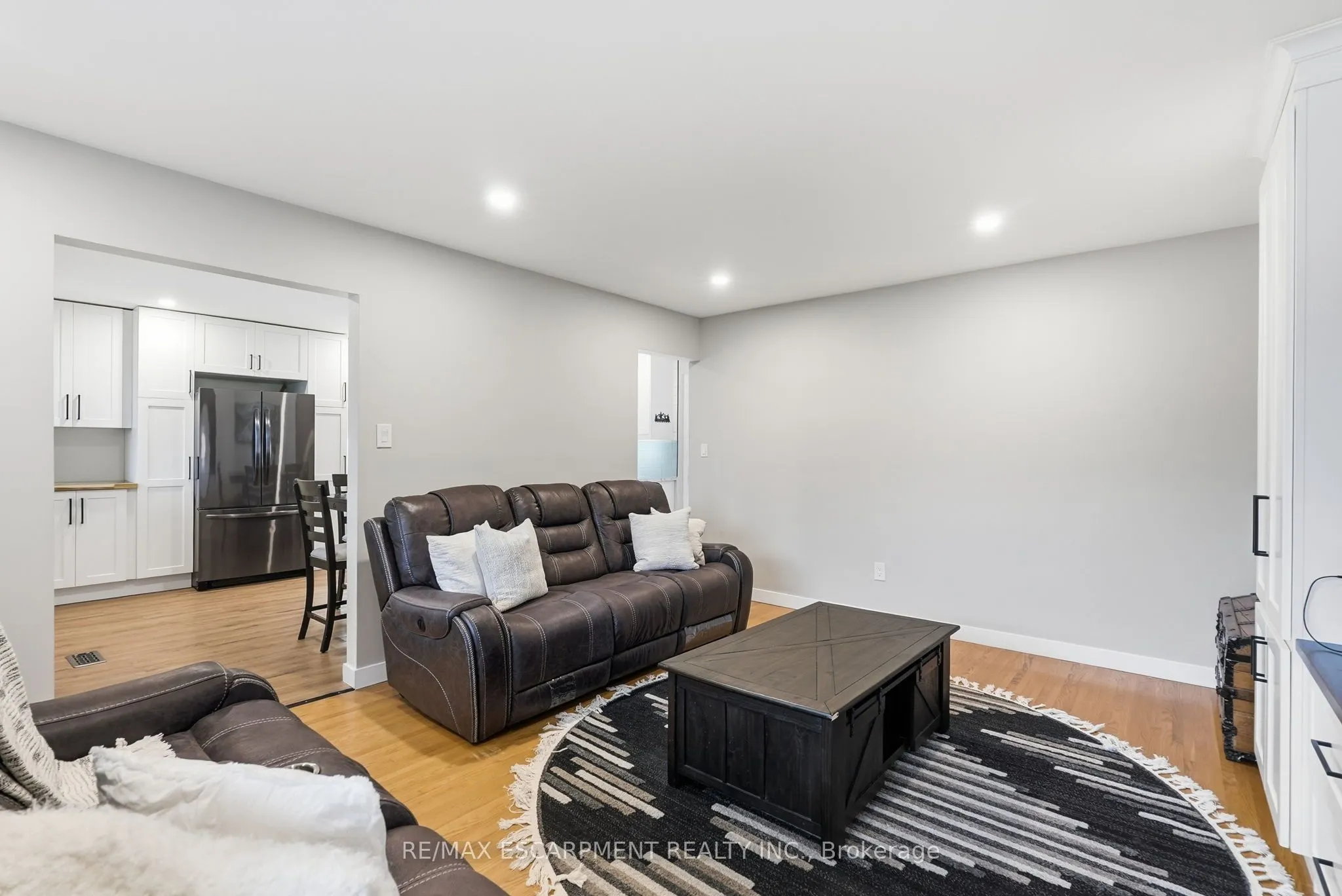 10 Taylor Crescent